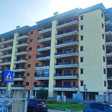 Love Home Apartament Near The Airport Fiumicino Buitenkant foto