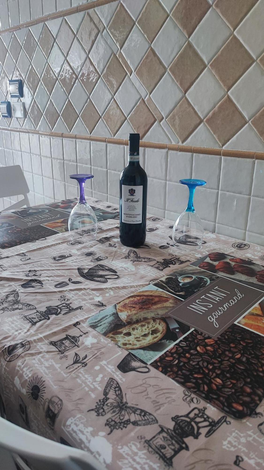 Love Home Apartament Near The Airport Fiumicino Buitenkant foto